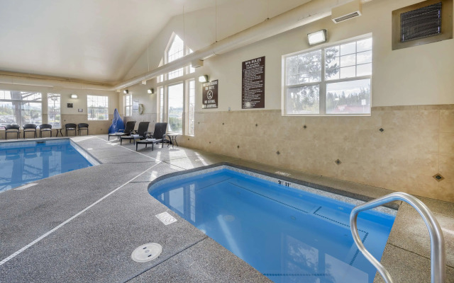 Best Western Plus Kalispell/Glacier Park West Hotel & Suites