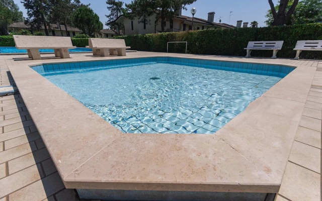Spacious Villa With Private Garden and Shared Pool