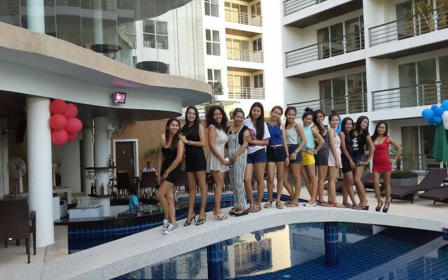 Beststayinphuket Poolview