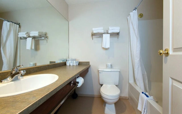 Vance Creek Hotel & Conference Centre