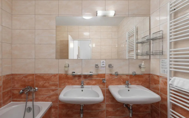 Spa Hotel Savoy