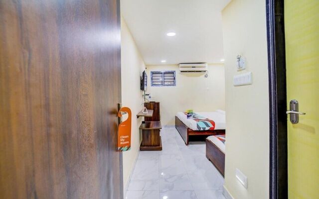 FabHotel Ghosh Villa Guest House