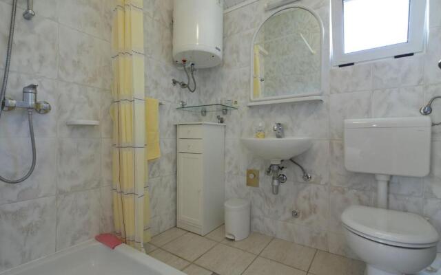 Apartment Grozdana - 5m from beach