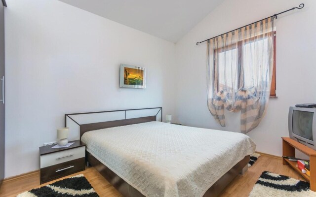 Amazing Home in Labin With Wifi and 2 Bedrooms