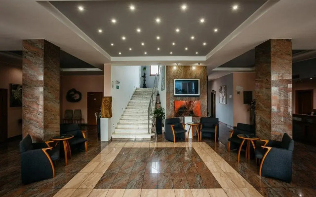 Hotel Artin