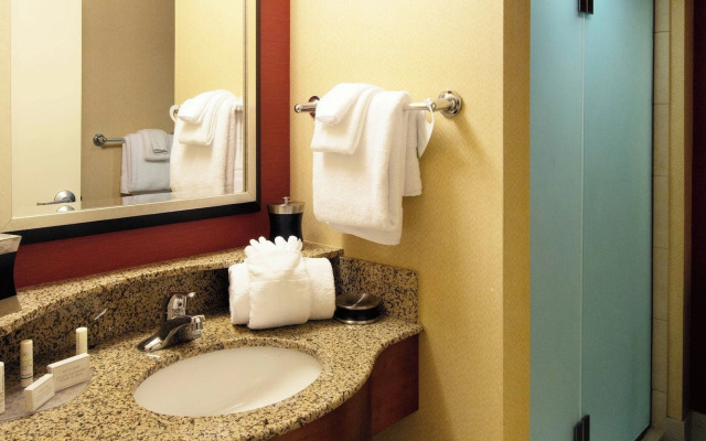 Courtyard by Marriott Canton