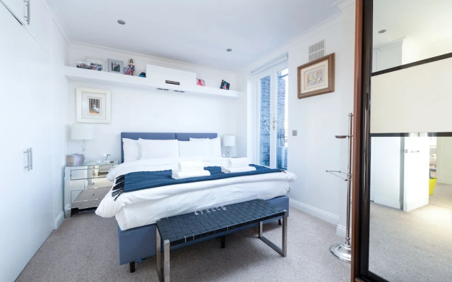 Bright Belgravia Home by Underthedoormat
