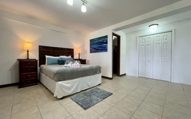 Parham Plaza Hotel