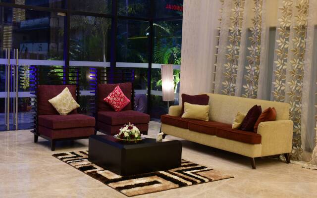 The Flora Grand