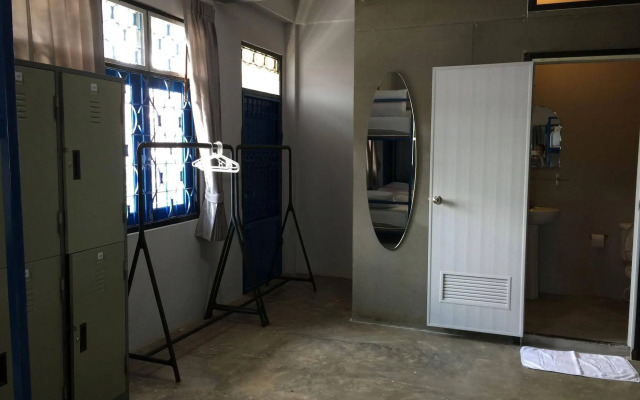 Nokhook House Trang - Hostel