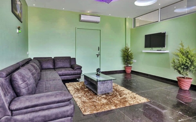 Gateway Suites