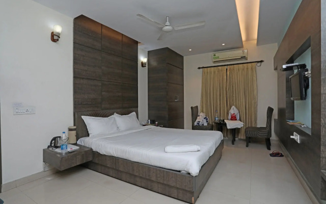 Hotel Rushabh Home