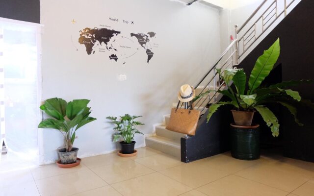 Ma Norn Phuket Hostel