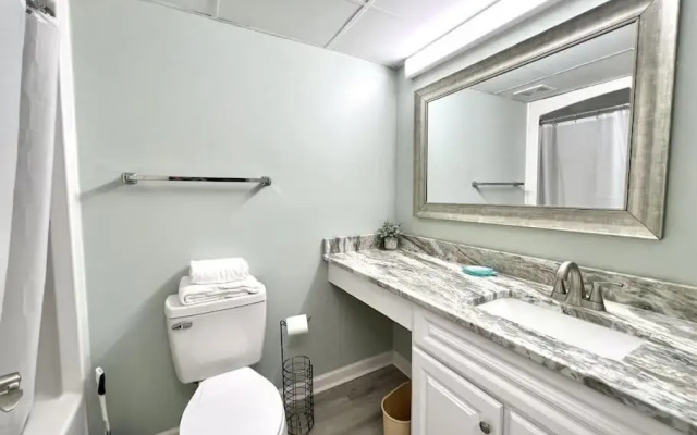 *FRESH & NEW OCEANFRONT*Pool*KING Bed*OMG VIEW*Approved Dogs*F22