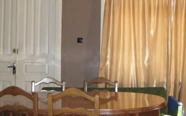 Chelo Guest House