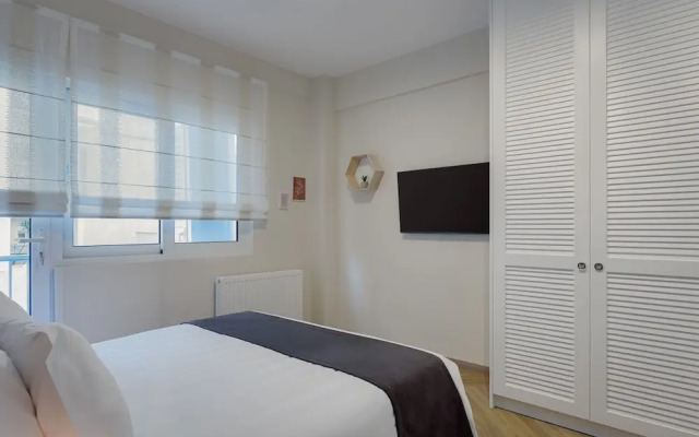 Acropolis Premium Residence