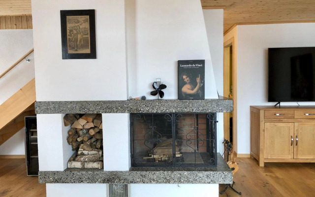 Cozy Apartment With Stunning View