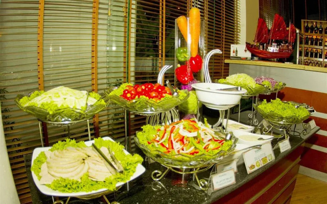 Aloha Ha Long Hotel
