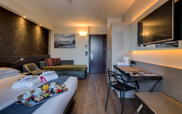 Best Western Plus Hotel Farnese