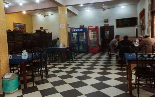 Paradise Hotel And Restaurant