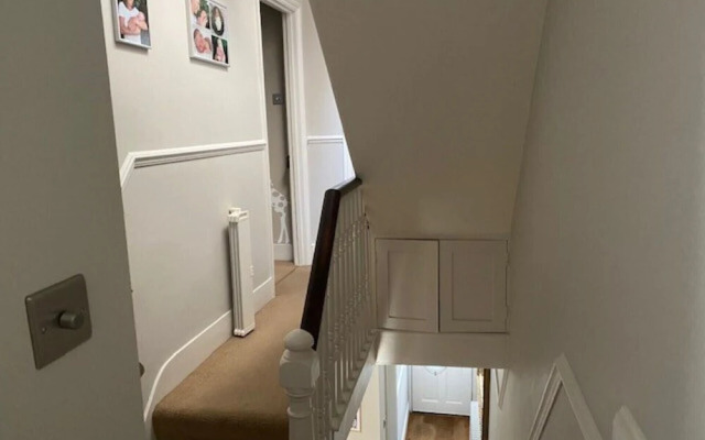 Family 4-bed House & Secluded Garden - Wimbledon
