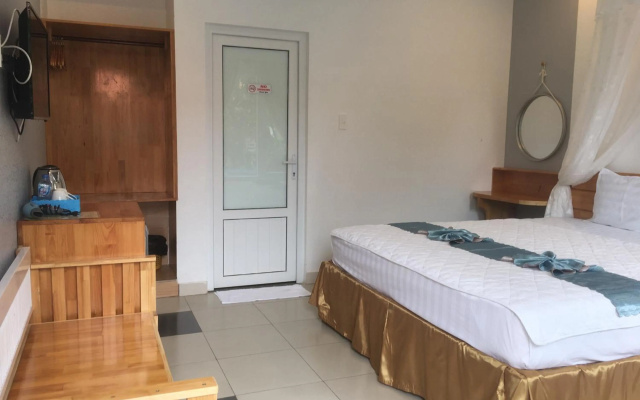 May Bungalow – Guest Rooms – Phan Thiet