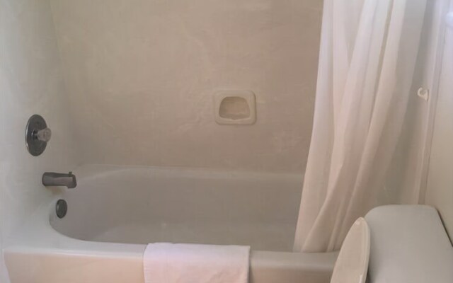 Zion Suites of Hildale