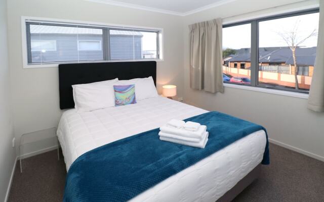 1-6 Apartments on Jones Cres