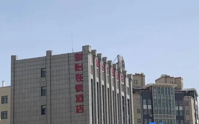Junyi Hotel（Lingwu North Station Store） – Exterior – Yinchuan