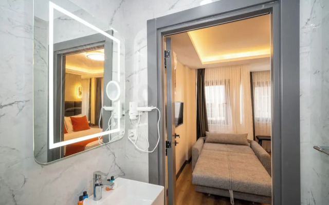 Отель Robin Hotel