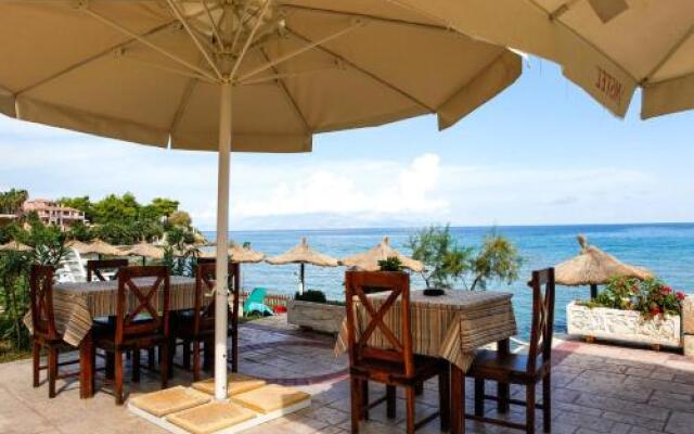 Amoudi Studios Apartments Hotel