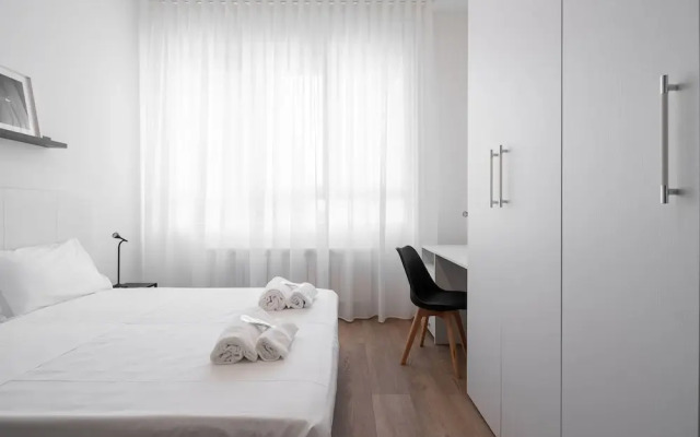 Carducci Modern Apartment 3 by Wonderful Italy