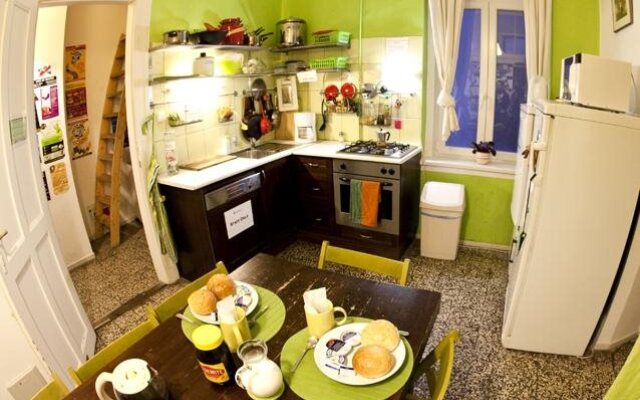 Aventura Boutique Hostel