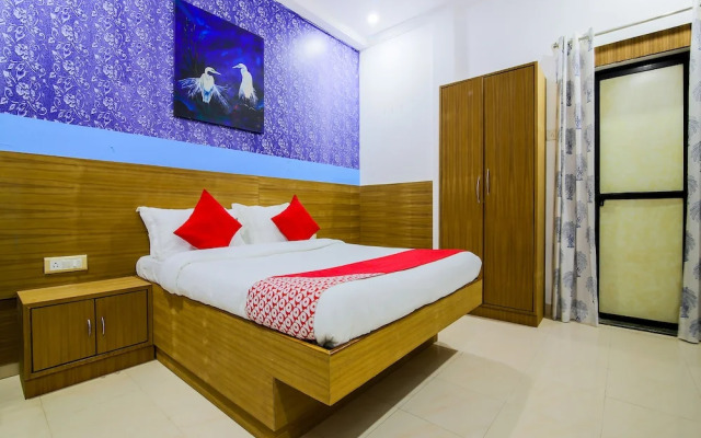 OYO 22056 Arambol Plaza Beach Resort