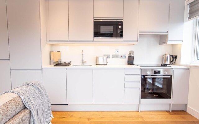 Two-bedroom Near Eton College by Belvilla