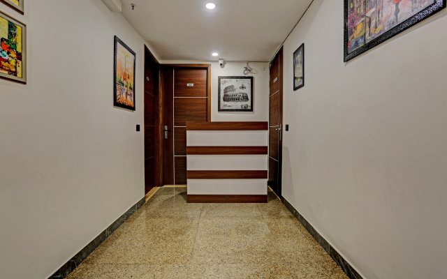 Fabhotel Golden Eye Inn