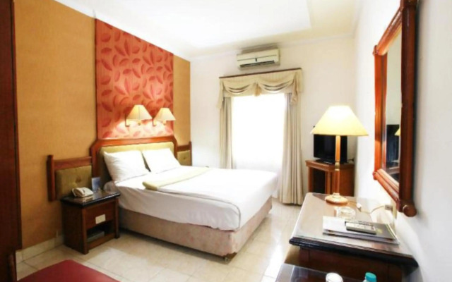Puri Jaya Hotel