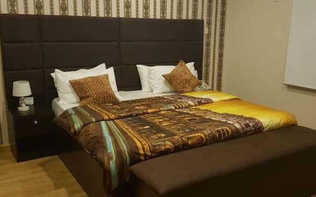 Bamboo Lounge and Guesthouse