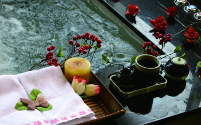 Host-On Exquisite Hotspring Hotel