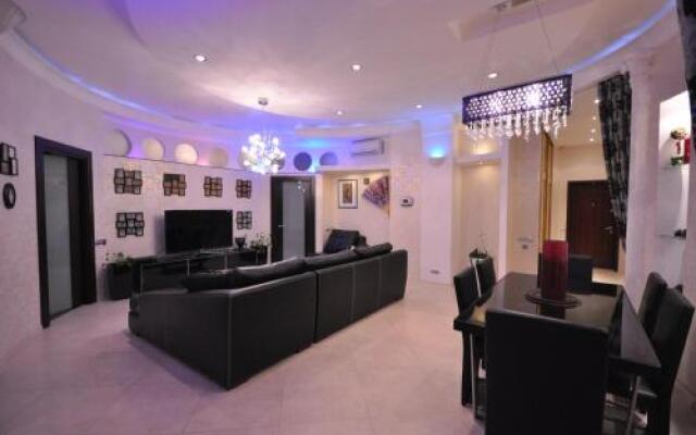 Arkadia Palace Luxury Apartments