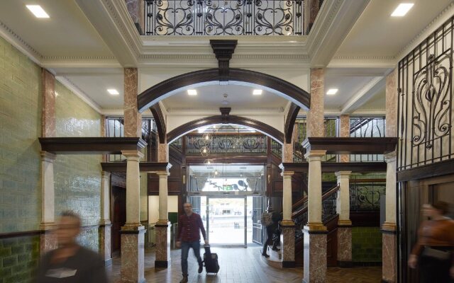 Roomzzz Manchester Victoria