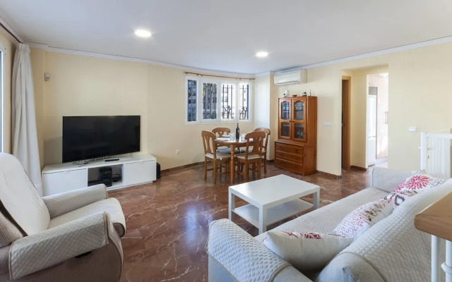 Golden in Gandia With 3 Bedrooms and 3 Bathrooms
