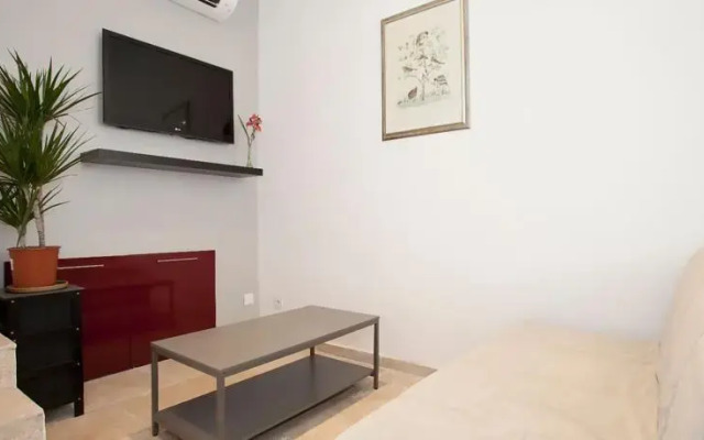 My Cosy Apartment Arles Historical Center