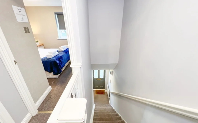 Taylor Close Holiday Home
