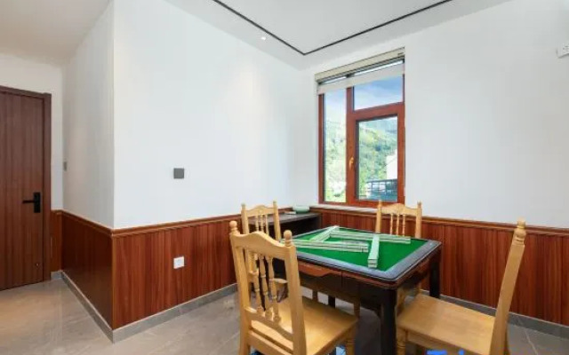 Yiyun Mountain Residence (Huangshan Scenic Area Nandamen Branch)