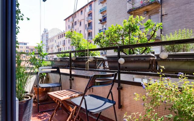 Mondrian Apartment in Milan
