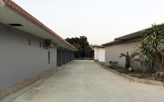 Nai Suan Inn