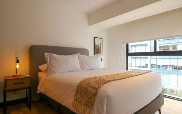 w Prestigious 2BR w Amazing Deco in San Isidro