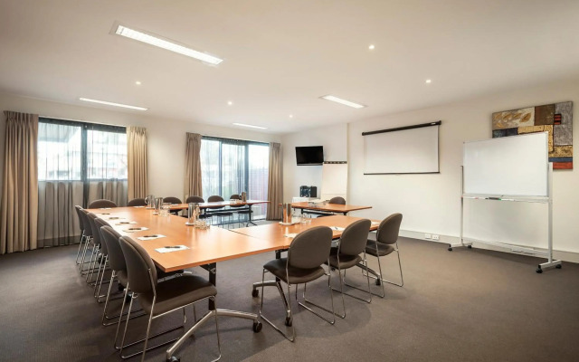 Quest Glen Waverley