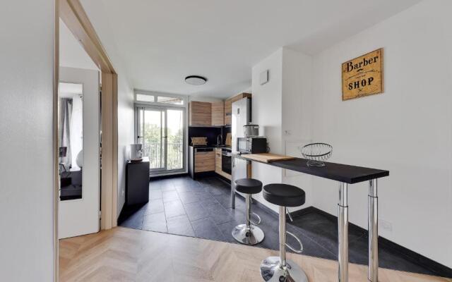 Chic apart with parking and balcony